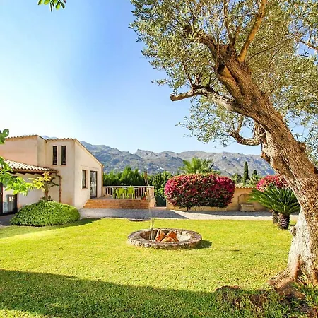 Llop Villa *